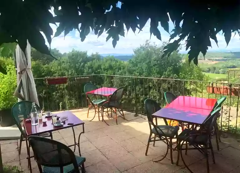 Le restaurant - Le Cercle du Progrès - Restaurant Saint-Martin-de-Pallières - Restaurant La Verdiere