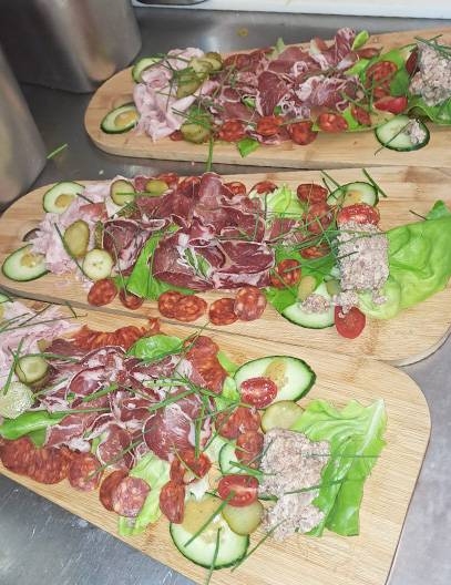 Repas de groupe - Le Cercle du Progrès - Restaurant Saint-Martin-de-Pallières - restaurant SAINT-MARTIN-DE-PALLIERES