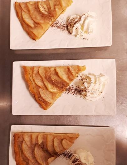 Repas de groupe - Le Cercle du Progrès - Restaurant Saint-Martin-de-Pallières - Restaurant Esparron