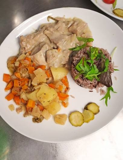 Le restaurant - Le Cercle du Progrès - Restaurant Saint-Martin-de-Pallières - top restaurant SAINT-MARTIN-DE-PALLIERES