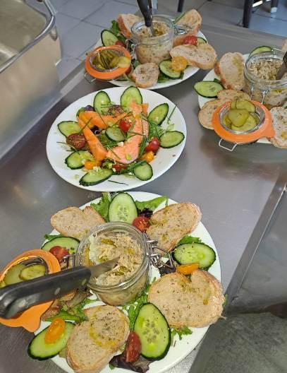 Le restaurant - Le Cercle du Progrès - Restaurant Saint-Martin-de-Pallières - Restaurant Esparron